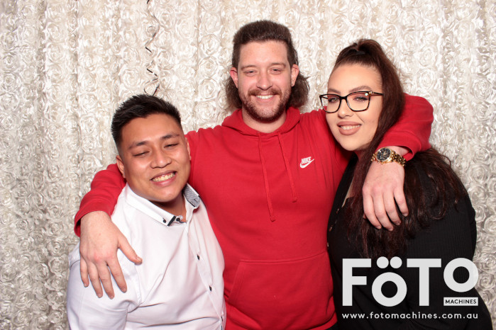 Dinh & Andrea's Engagement | View more photos from the event at gallery.fotomachines.com.au/u/FOTOMachines/Dinh-Andreas-Engagement