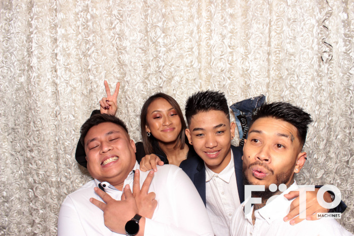 Dinh & Andrea's Engagement | View more photos from the event at gallery.fotomachines.com.au/u/FOTOMachines/Dinh-Andreas-Engagement