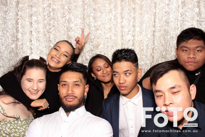 Dinh & Andrea's Engagement | View more photos from the event at gallery.fotomachines.com.au/u/FOTOMachines/Dinh-Andreas-Engagement