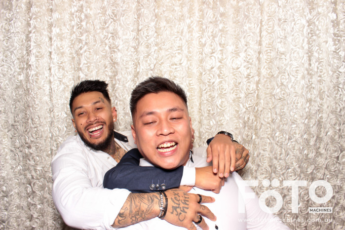 Dinh & Andrea's Engagement | View more photos from the event at gallery.fotomachines.com.au/u/FOTOMachines/Dinh-Andreas-Engagement