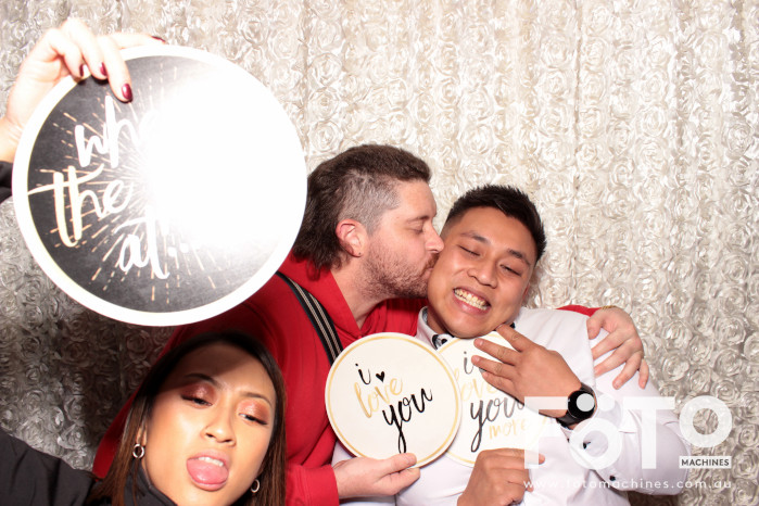 Dinh & Andrea's Engagement | View more photos from the event at gallery.fotomachines.com.au/u/FOTOMachines/Dinh-Andreas-Engagement