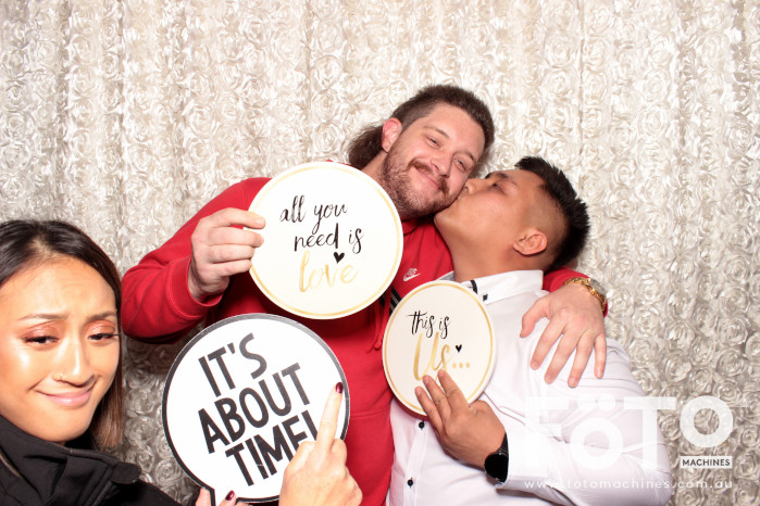 Dinh & Andrea's Engagement | View more photos from the event at gallery.fotomachines.com.au/u/FOTOMachines/Dinh-Andreas-Engagement