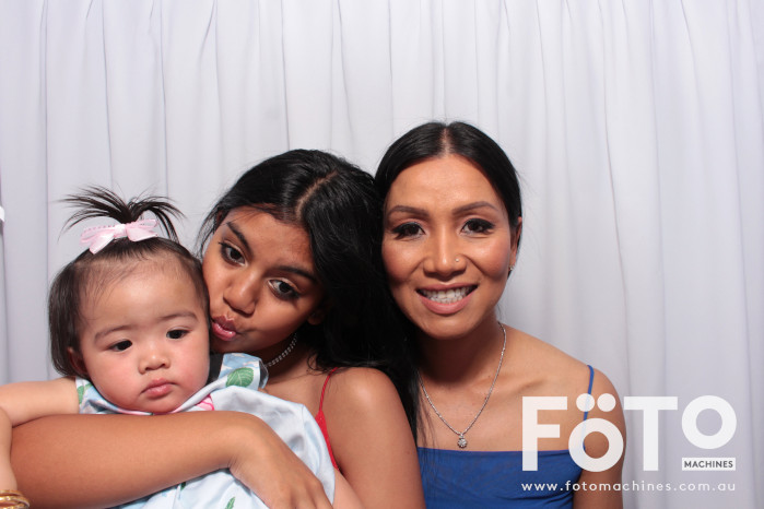 Doi & Zaza's Wedding | View more photos from the event at gallery.fotomachines.com.au/u/FOTOMachines/Doi-Zazas-Wedding