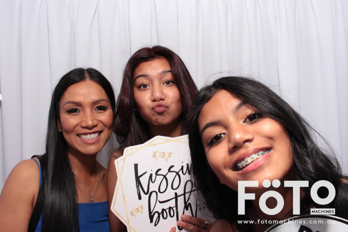 Doi & Zaza's Wedding | View more photos from the event at gallery.fotomachines.com.au/u/FOTOMachines/Doi-Zazas-Wedding