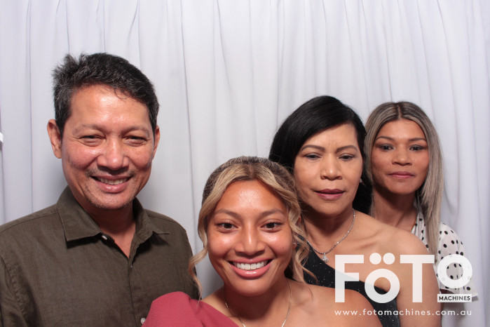 Doi & Zaza's Wedding | View more photos from the event at gallery.fotomachines.com.au/u/FOTOMachines/Doi-Zazas-Wedding