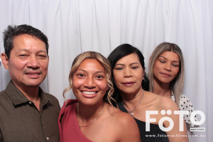 Doi & Zaza's Wedding | View more photos from the event at gallery.fotomachines.com.au/u/FOTOMachines/Doi-Zazas-Wedding