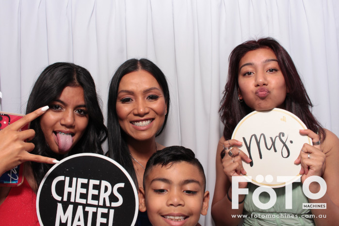 Doi & Zaza's Wedding | View more photos from the event at gallery.fotomachines.com.au/u/FOTOMachines/Doi-Zazas-Wedding