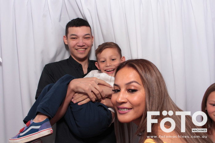 Doi & Zaza's Wedding | View more photos from the event at gallery.fotomachines.com.au/u/FOTOMachines/Doi-Zazas-Wedding