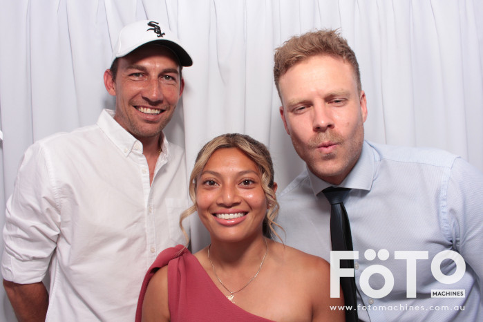 Doi & Zaza's Wedding | View more photos from the event at gallery.fotomachines.com.au/u/FOTOMachines/Doi-Zazas-Wedding