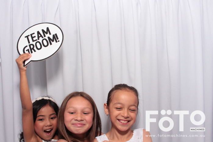 Doi & Zaza's Wedding | View more photos from the event at gallery.fotomachines.com.au/u/FOTOMachines/Doi-Zazas-Wedding