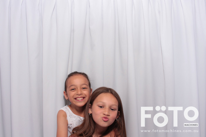 Doi & Zaza's Wedding | View more photos from the event at gallery.fotomachines.com.au/u/FOTOMachines/Doi-Zazas-Wedding