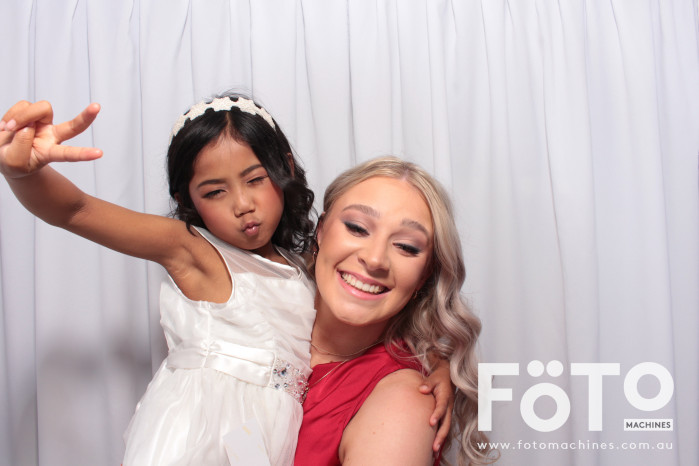 Doi & Zaza's Wedding | View more photos from the event at gallery.fotomachines.com.au/u/FOTOMachines/Doi-Zazas-Wedding