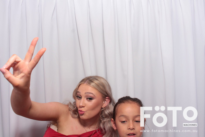 Doi & Zaza's Wedding | View more photos from the event at gallery.fotomachines.com.au/u/FOTOMachines/Doi-Zazas-Wedding