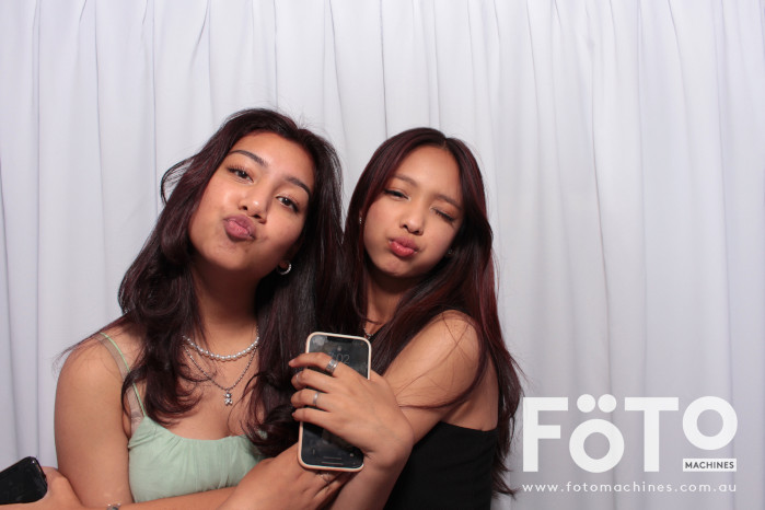 Doi & Zaza's Wedding | View more photos from the event at gallery.fotomachines.com.au/u/FOTOMachines/Doi-Zazas-Wedding