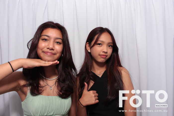 Doi & Zaza's Wedding | View more photos from the event at gallery.fotomachines.com.au/u/FOTOMachines/Doi-Zazas-Wedding