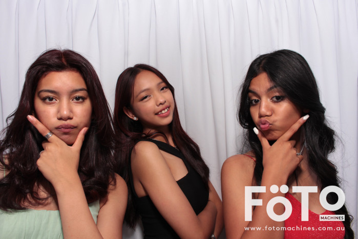 Doi & Zaza's Wedding | View more photos from the event at gallery.fotomachines.com.au/u/FOTOMachines/Doi-Zazas-Wedding