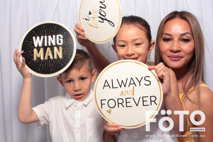 Doi & Zaza's Wedding | View more photos from the event at gallery.fotomachines.com.au/u/FOTOMachines/Doi-Zazas-Wedding