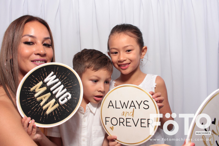 Doi & Zaza's Wedding | View more photos from the event at gallery.fotomachines.com.au/u/FOTOMachines/Doi-Zazas-Wedding