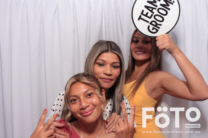 Doi & Zaza's Wedding | View more photos from the event at gallery.fotomachines.com.au/u/FOTOMachines/Doi-Zazas-Wedding