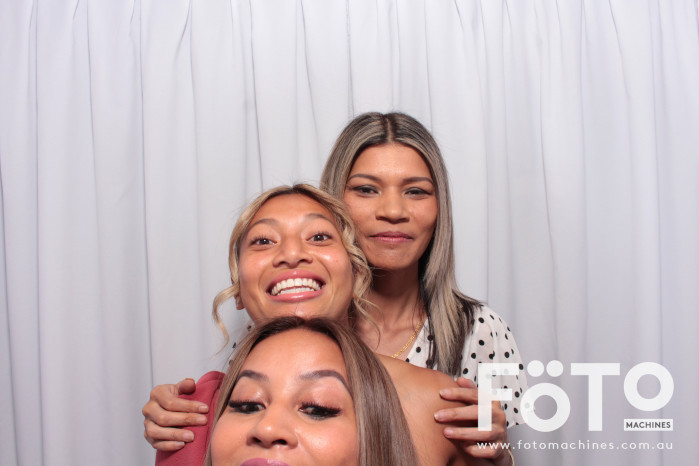 Doi & Zaza's Wedding | View more photos from the event at gallery.fotomachines.com.au/u/FOTOMachines/Doi-Zazas-Wedding