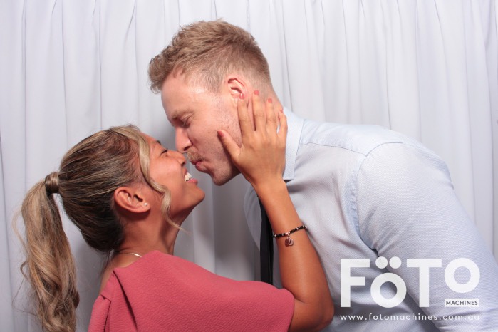 Doi & Zaza's Wedding | View more photos from the event at gallery.fotomachines.com.au/u/FOTOMachines/Doi-Zazas-Wedding