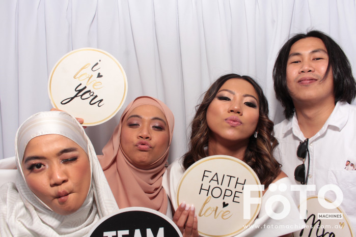 Doi & Zaza's Wedding | View more photos from the event at gallery.fotomachines.com.au/u/FOTOMachines/Doi-Zazas-Wedding