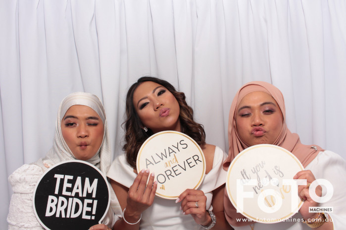 Doi & Zaza's Wedding | View more photos from the event at gallery.fotomachines.com.au/u/FOTOMachines/Doi-Zazas-Wedding