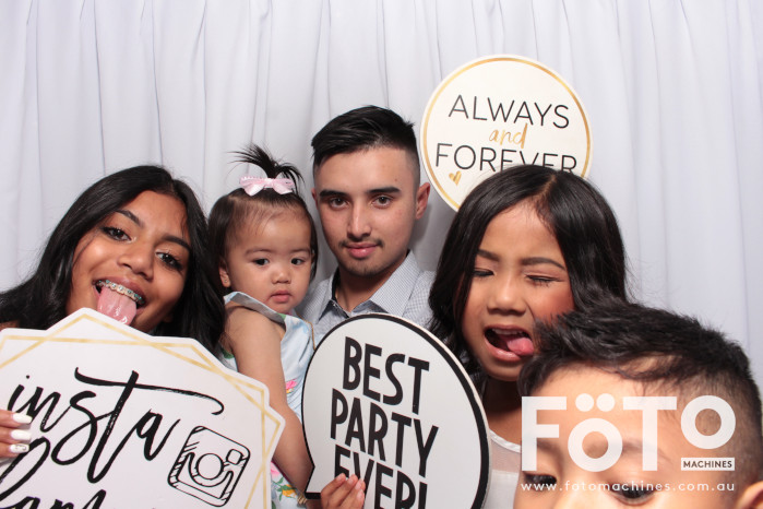 Doi & Zaza's Wedding | View more photos from the event at gallery.fotomachines.com.au/u/FOTOMachines/Doi-Zazas-Wedding