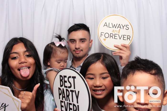 Doi & Zaza's Wedding | View more photos from the event at gallery.fotomachines.com.au/u/FOTOMachines/Doi-Zazas-Wedding