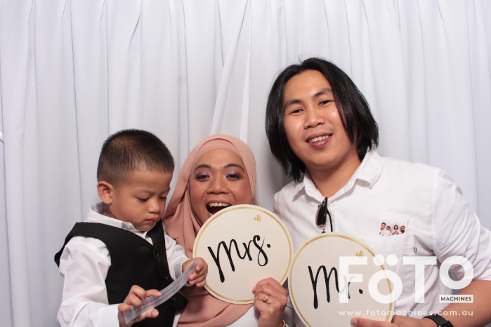 Doi & Zaza's Wedding | View more photos from the event at gallery.fotomachines.com.au/u/FOTOMachines/Doi-Zazas-Wedding