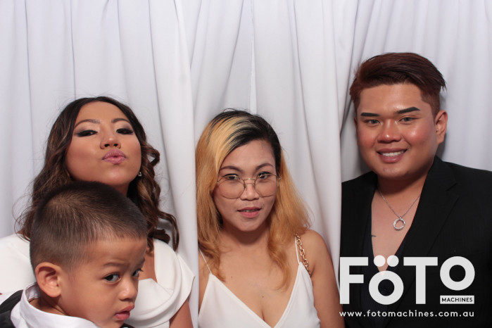 Doi & Zaza's Wedding | View more photos from the event at gallery.fotomachines.com.au/u/FOTOMachines/Doi-Zazas-Wedding