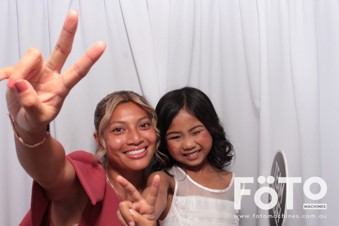 Doi & Zaza's Wedding | View more photos from the event at gallery.fotomachines.com.au/u/FOTOMachines/Doi-Zazas-Wedding