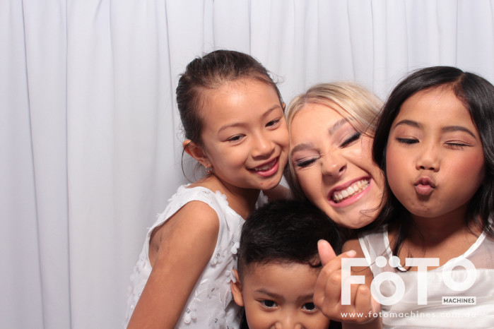 Doi & Zaza's Wedding | View more photos from the event at gallery.fotomachines.com.au/u/FOTOMachines/Doi-Zazas-Wedding