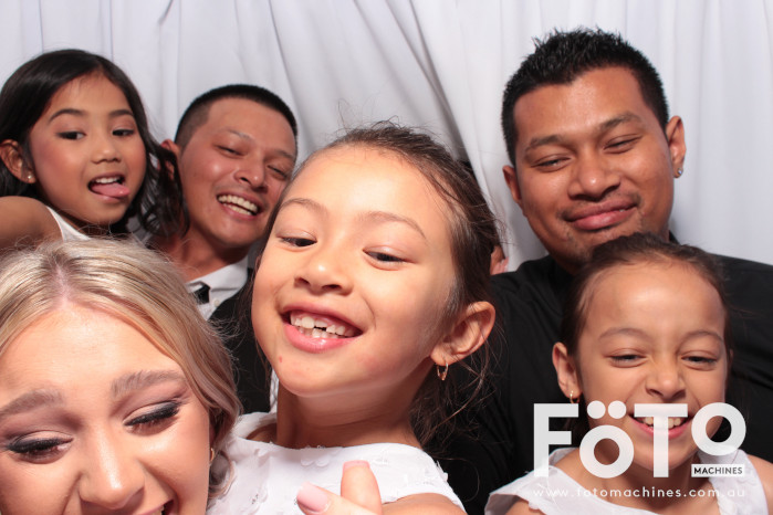 Doi & Zaza's Wedding | View more photos from the event at gallery.fotomachines.com.au/u/FOTOMachines/Doi-Zazas-Wedding