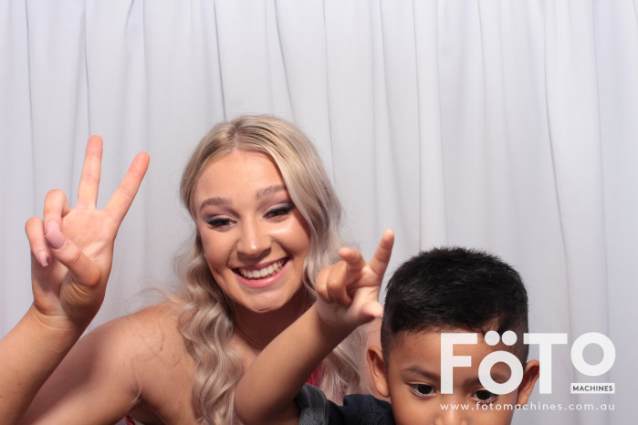 Doi & Zaza's Wedding | View more photos from the event at gallery.fotomachines.com.au/u/FOTOMachines/Doi-Zazas-Wedding