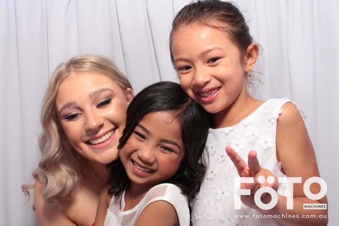 Doi & Zaza's Wedding | View more photos from the event at gallery.fotomachines.com.au/u/FOTOMachines/Doi-Zazas-Wedding