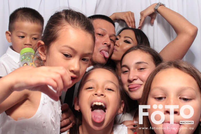 Doi & Zaza's Wedding | View more photos from the event at gallery.fotomachines.com.au/u/FOTOMachines/Doi-Zazas-Wedding