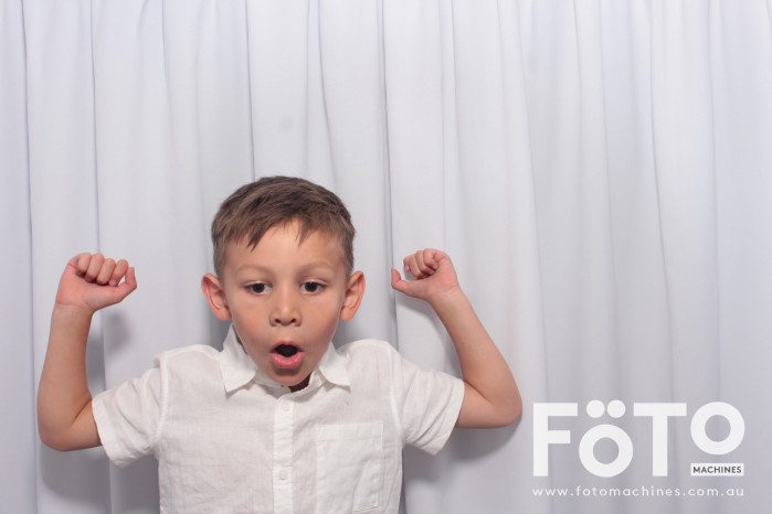 Doi & Zaza's Wedding | View more photos from the event at gallery.fotomachines.com.au/u/FOTOMachines/Doi-Zazas-Wedding