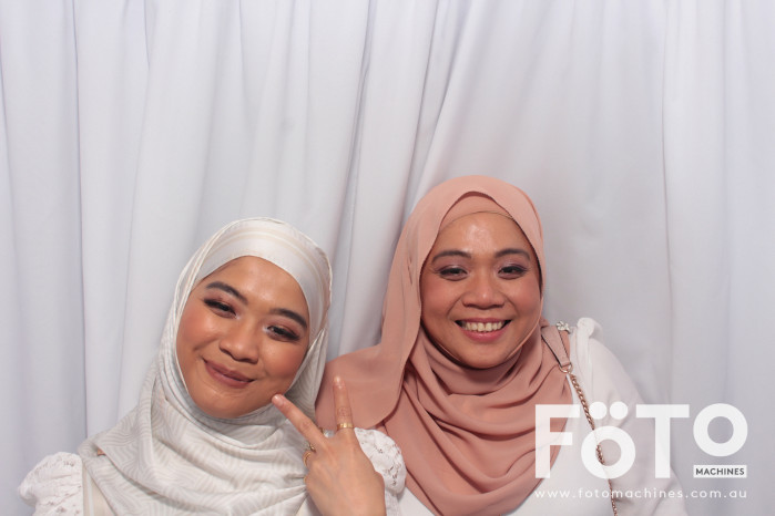 Doi & Zaza's Wedding | View more photos from the event at gallery.fotomachines.com.au/u/FOTOMachines/Doi-Zazas-Wedding