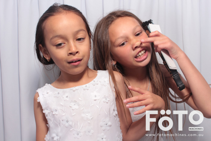 Doi & Zaza's Wedding | View more photos from the event at gallery.fotomachines.com.au/u/FOTOMachines/Doi-Zazas-Wedding