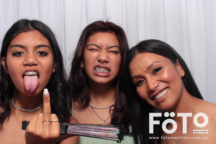 Doi & Zaza's Wedding | View more photos from the event at gallery.fotomachines.com.au/u/FOTOMachines/Doi-Zazas-Wedding