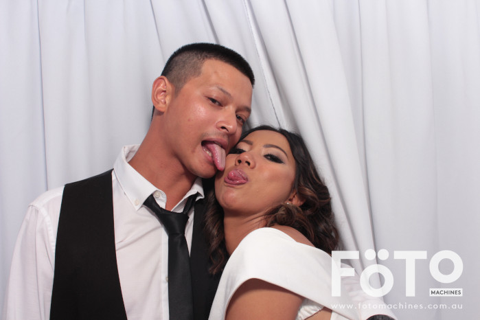 Doi & Zaza's Wedding | View more photos from the event at gallery.fotomachines.com.au/u/FOTOMachines/Doi-Zazas-Wedding