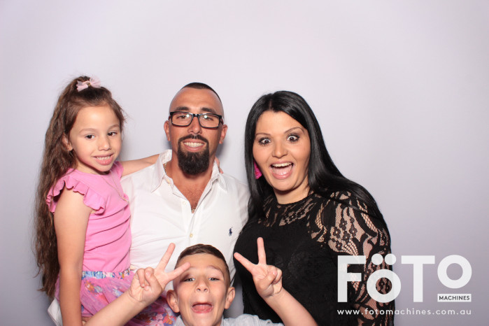 Dom's 30th | View more photos from the event at gallery.fotomachines.com.au/u/FOTOMachines/Doms-30th