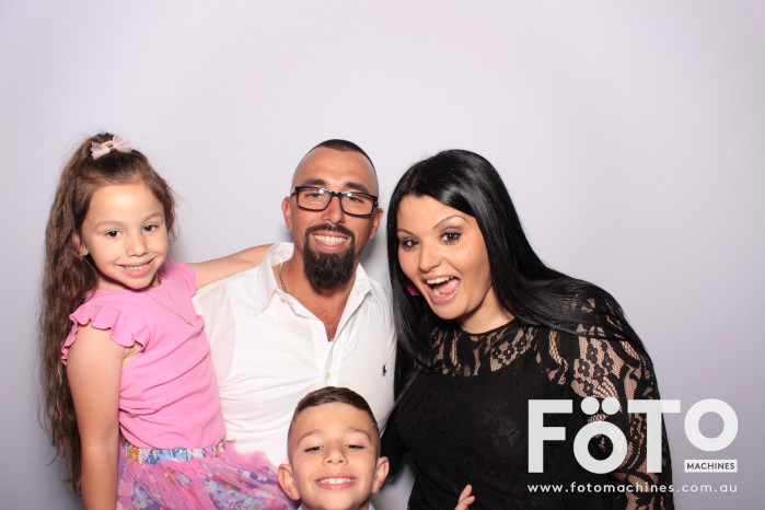 Dom's 30th | View more photos from the event at gallery.fotomachines.com.au/u/FOTOMachines/Doms-30th