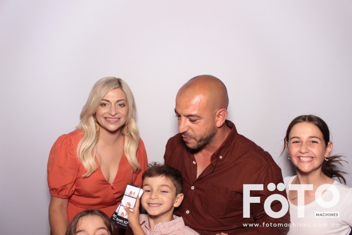 Dom's 30th | View more photos from the event at gallery.fotomachines.com.au/u/FOTOMachines/Doms-30th