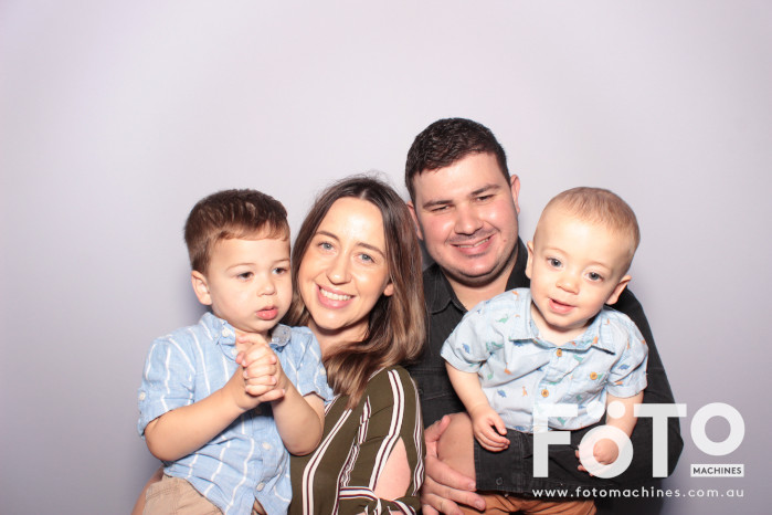 Dom's 30th | View more photos from the event at gallery.fotomachines.com.au/u/FOTOMachines/Doms-30th