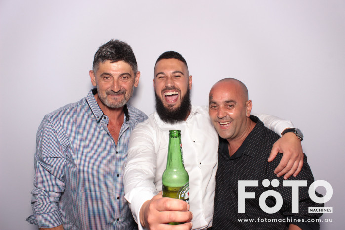 Dom's 30th | View more photos from the event at gallery.fotomachines.com.au/u/FOTOMachines/Doms-30th