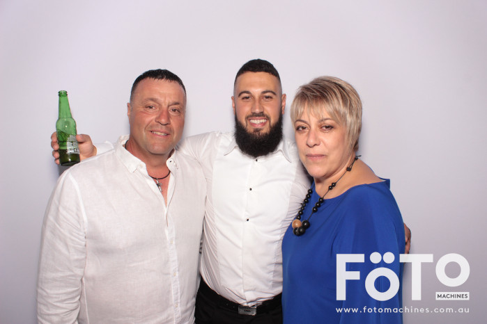 Dom's 30th | View more photos from the event at gallery.fotomachines.com.au/u/FOTOMachines/Doms-30th