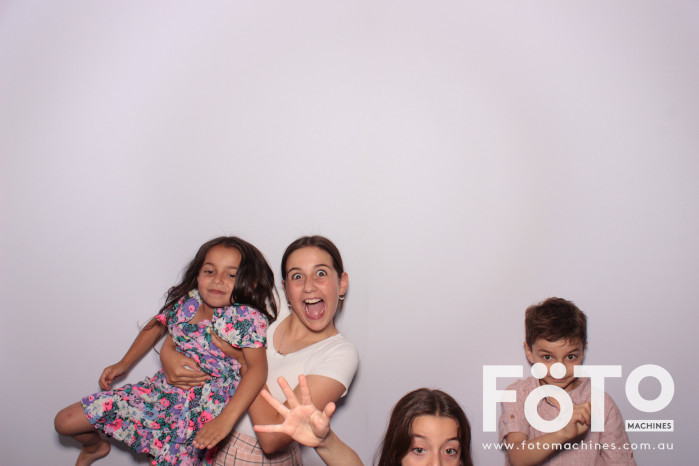 Dom's 30th | View more photos from the event at gallery.fotomachines.com.au/u/FOTOMachines/Doms-30th