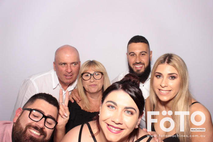 Dom's 30th | View more photos from the event at gallery.fotomachines.com.au/u/FOTOMachines/Doms-30th